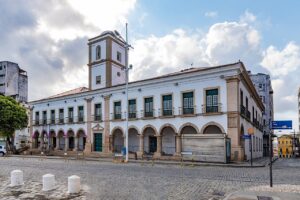Fachada do edifício da Câmara Municipal de Salvador, sede do Poder Legislativo municipal