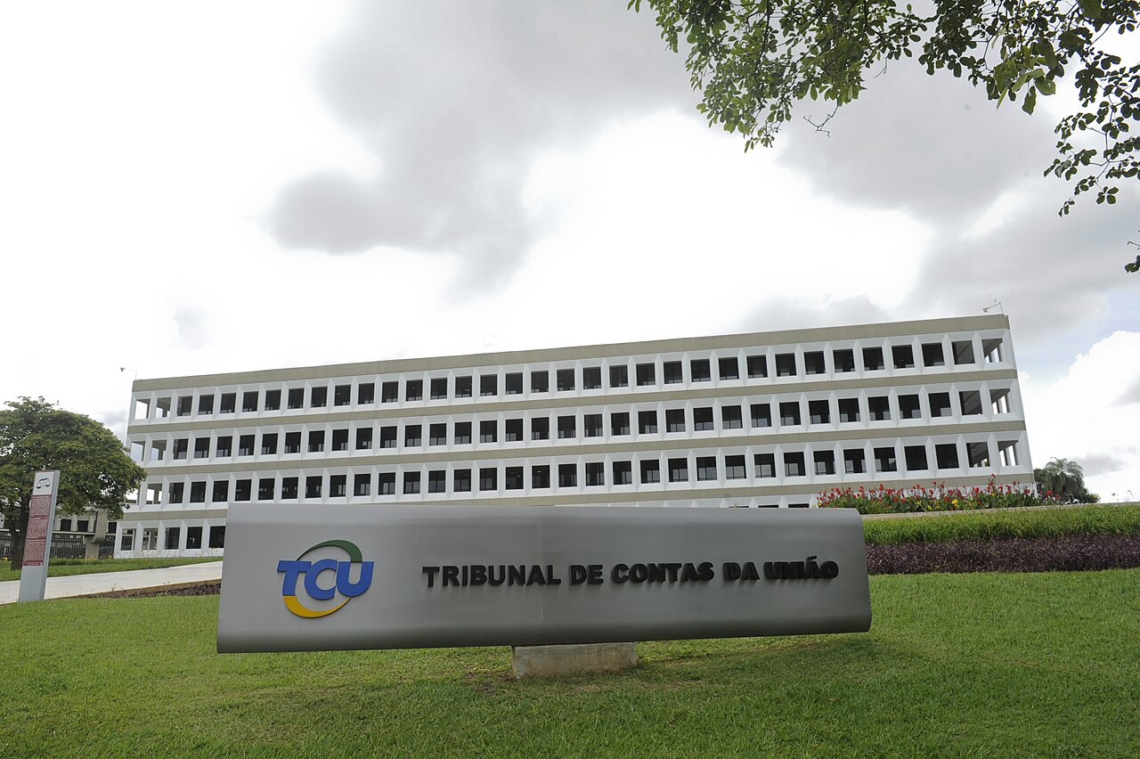 Fachada do prédio do Tribunal de Contas da União (TCU) em Brasília